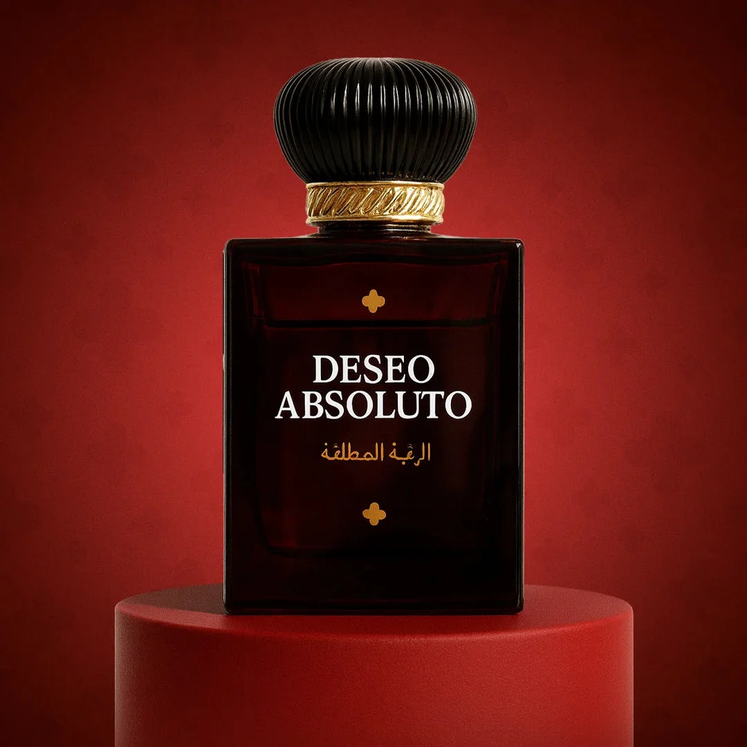 Presentación oficial del perfume Deseo Absoluto, frasco rojo oscuro con tapón negro y detalles dorados